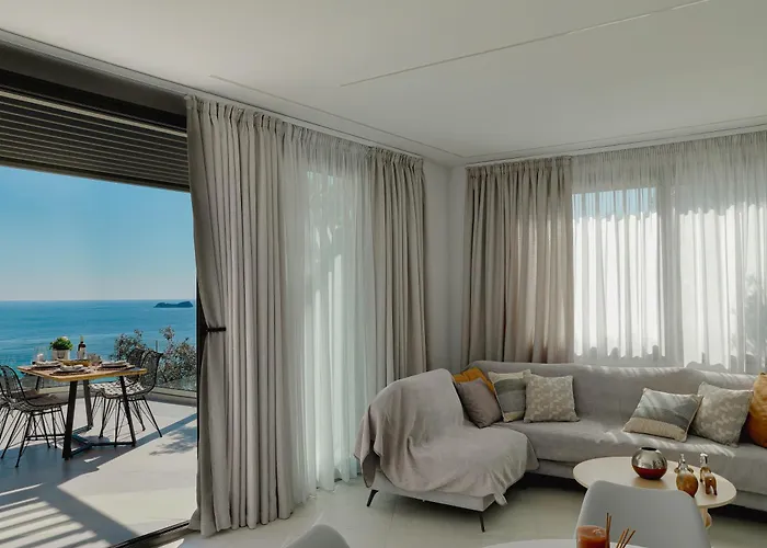 Ocean Breeze Апартаменты Хриси-Амудия